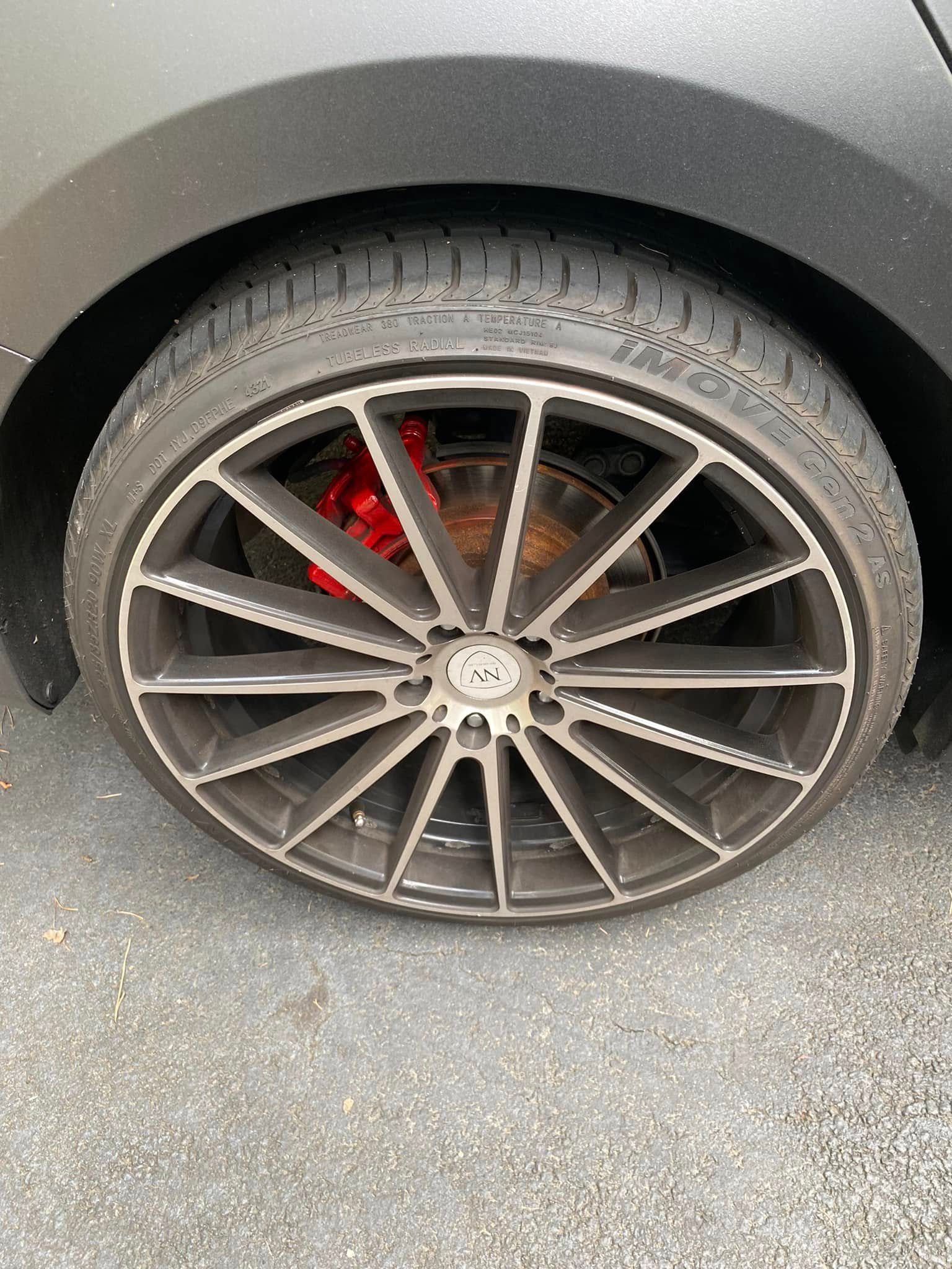 Wheel and rim cleaning before, mobile detailing Atlanta by Way2Clean
